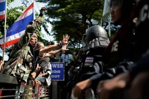 Nguyên nhân tại sao Thái Lan hay đảo chính? 