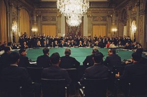 So Sánh Hiệp Định Giơnevơ và Hiệp Định Paris - Điểm Khác Biệt