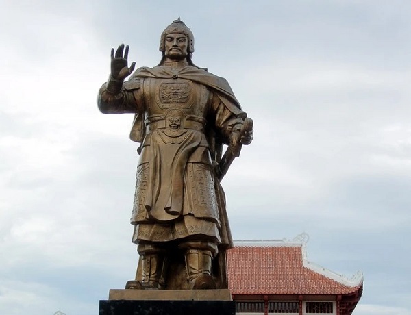 Tượng Quang Trung Nguyễn Huệ 