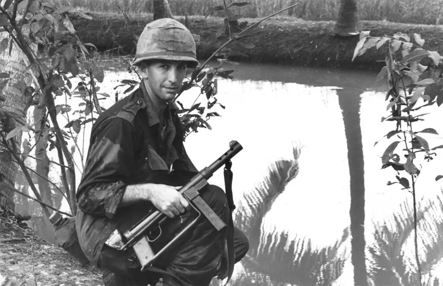 Daniel Ellsberg trong khoảng thời gian 2 năm ở Việt Nam