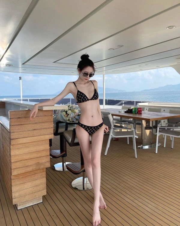 hinh-anh-gai-xinh-bikini (4)