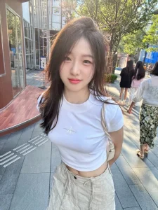 283+ ảnh gái xinh 18 tuổi trong sáng, cuốn hút mọi ánh nhìn