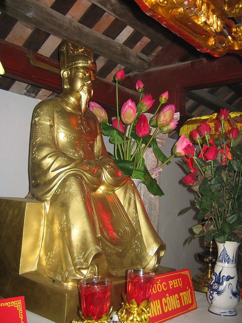 Tượng Đinh Công Trứ