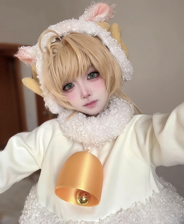 cosplay nữ xinh tự nhiên