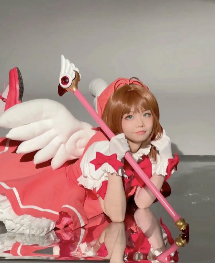 gái xinh hóa thân anime