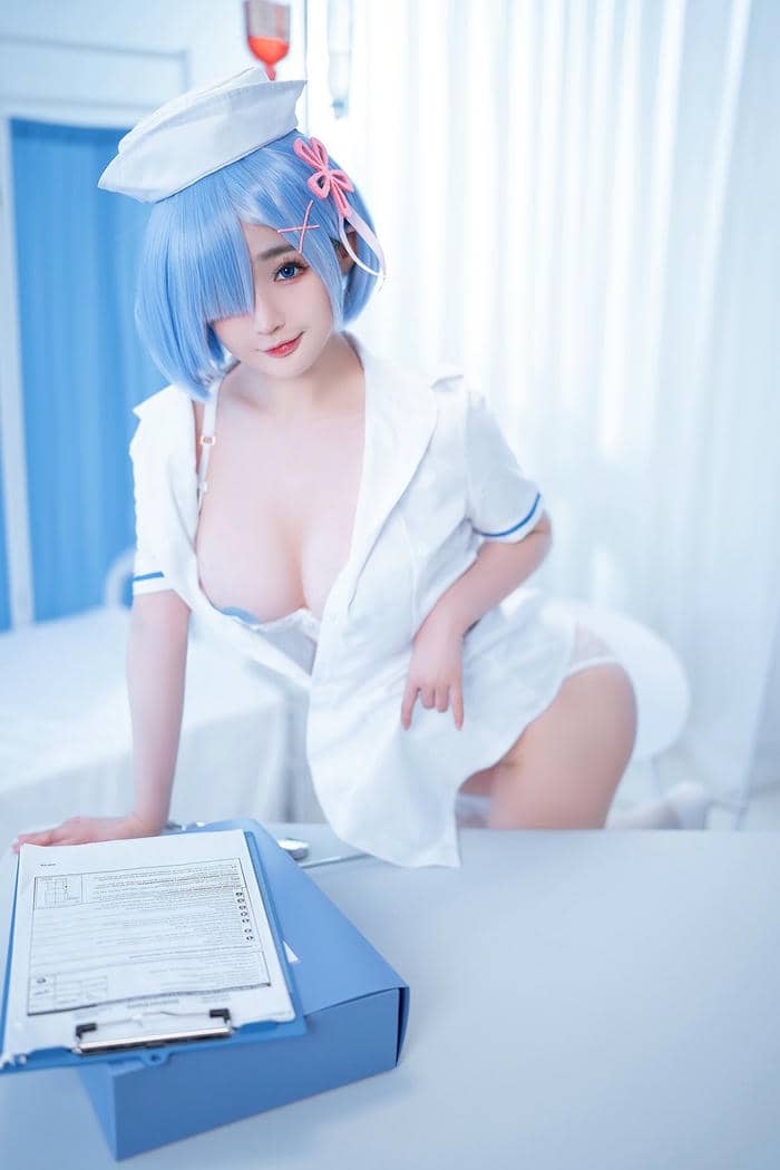 hình cosplay anime sexy sang trọng