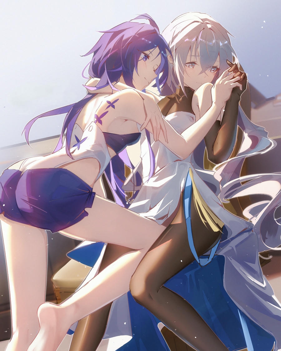 nụ cười bách hợp ấm áp