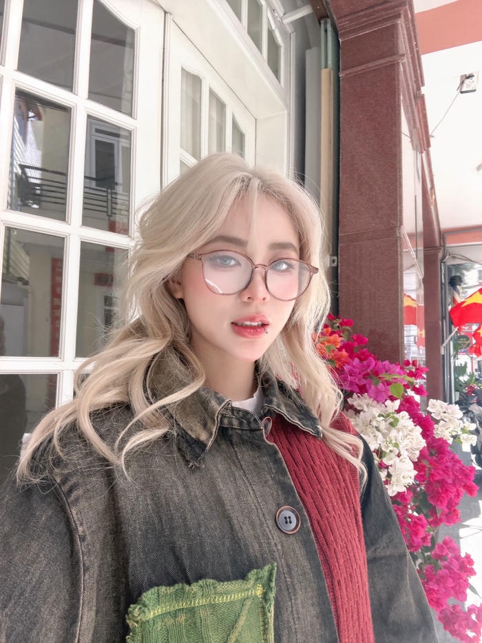 Ảnh Misthy nữ tính thần thái nhẹ nhàng cuốn hút