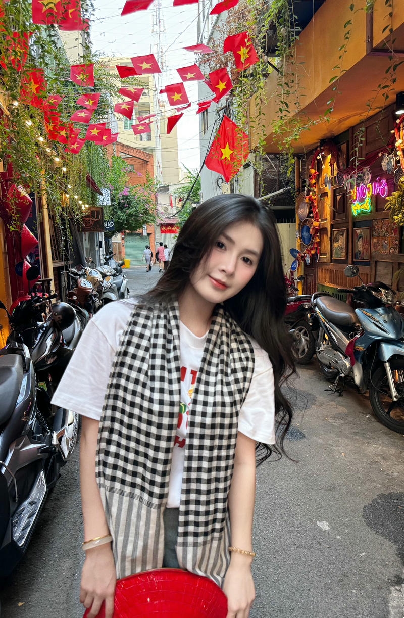 Ảnh Quỳnh Alee bikini sexy phong cách hiện đại