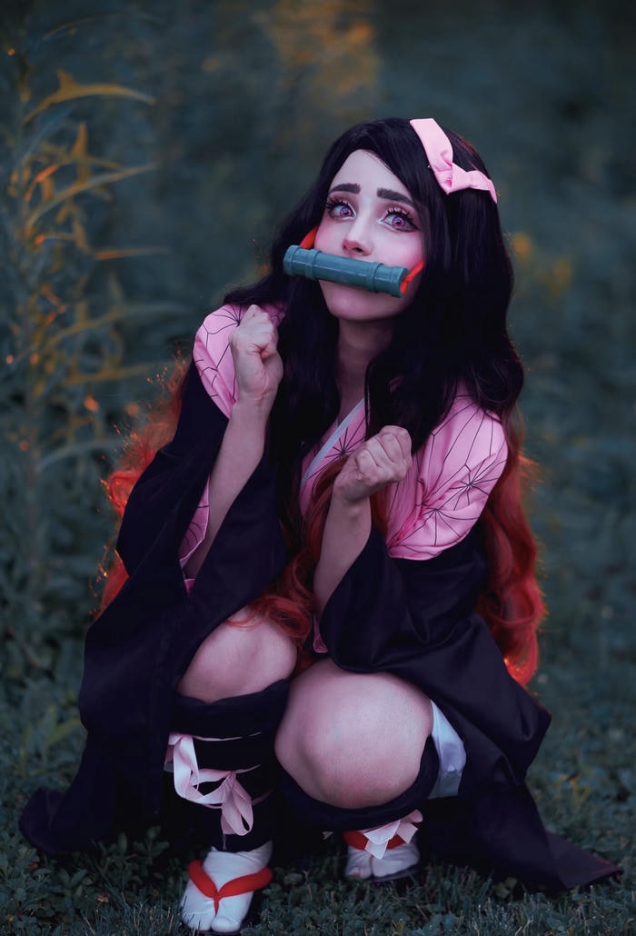 Ảnh cosplay Nezuko sexy ánh mắt hút
