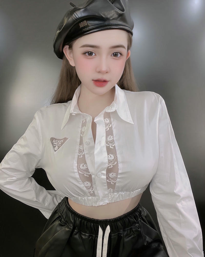 Ánh mắt đẹp ảnh trần huyền châu tinh tế