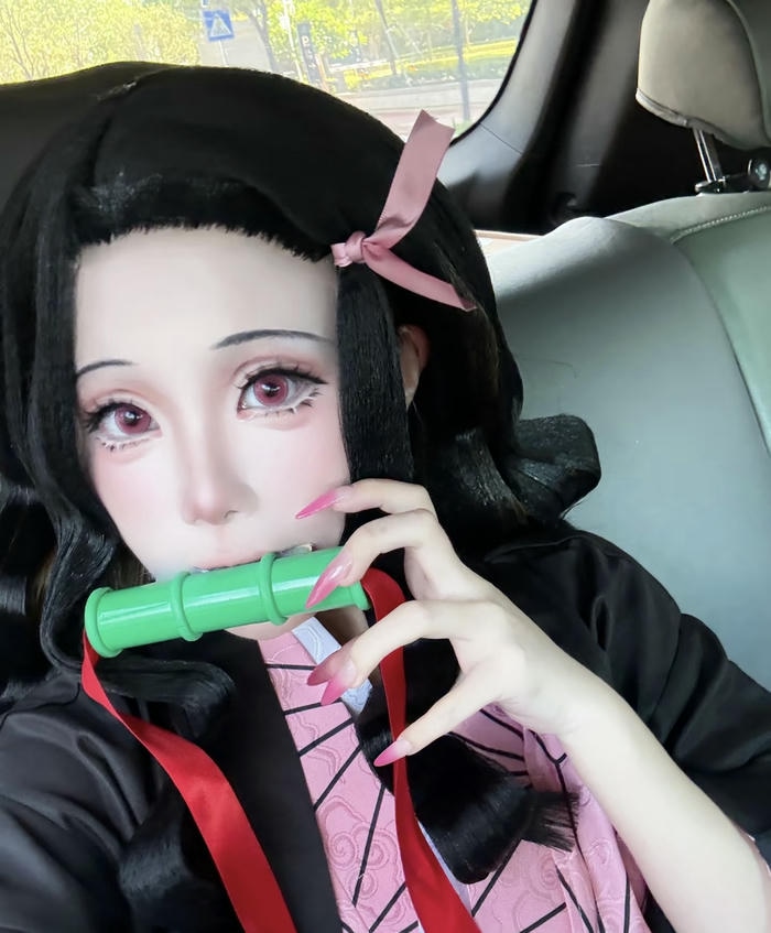 Cosplay Nezuko sexy ánh mắt cuốn hút