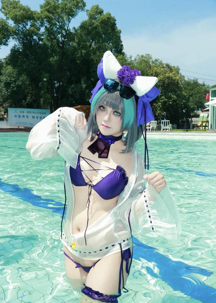 Cosplay bikini gái xinh nóng bỏng
