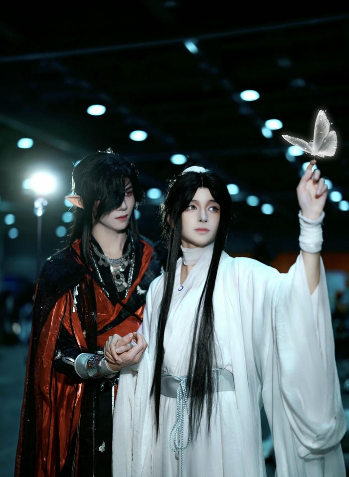 Cosplay đam mỹ tạo hình thanh lịch