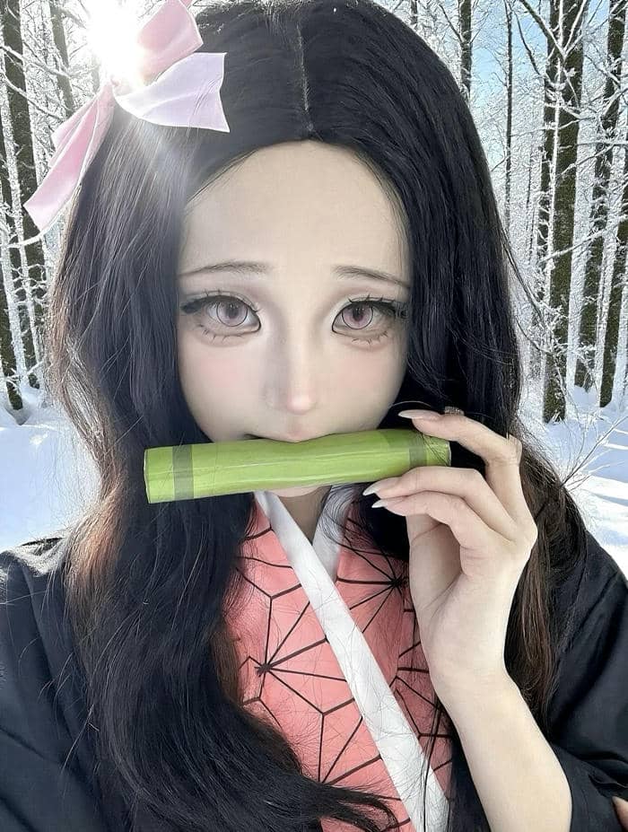 Gái xinh cosplay Nezuko xinh đẹp ánh mắt