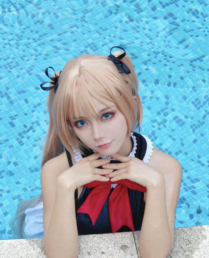 Gái xinh cosplay mặc bikini ánh nhìn mê hoặc