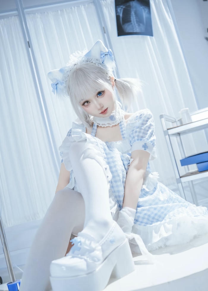 Gái xinh cosplay mèo khung cảnh phòng sáng