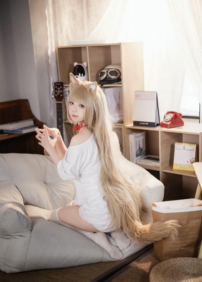 Hình cosplay mèo gương mặt đáng yêu