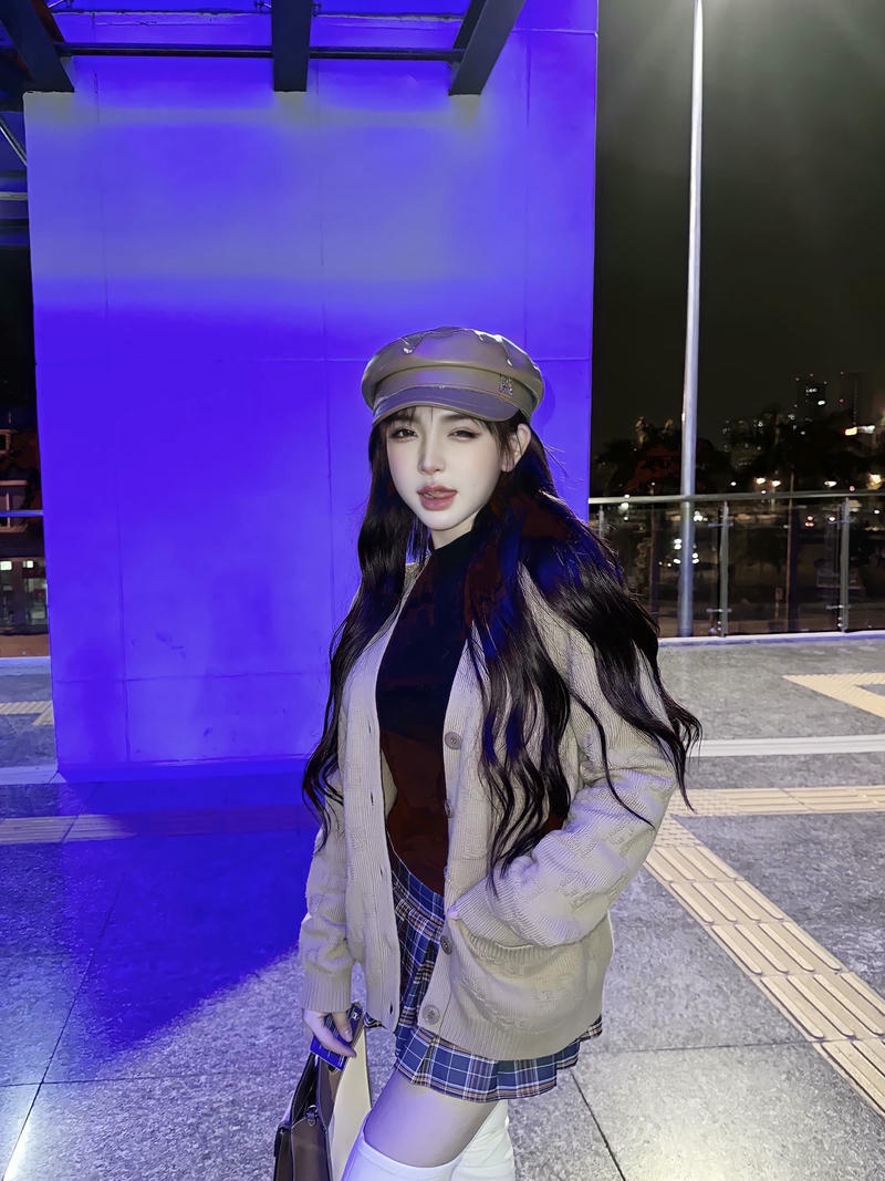 Nét mặt thật ảnh trần huyền châu giản đơn