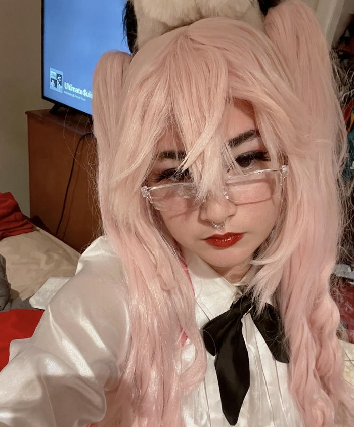 Nhân vật cosplay anime nữ biểu cảm