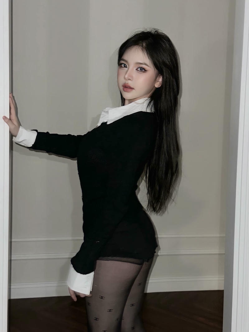 Thần thái xinh ảnh trần huyền châu cuốn mắt