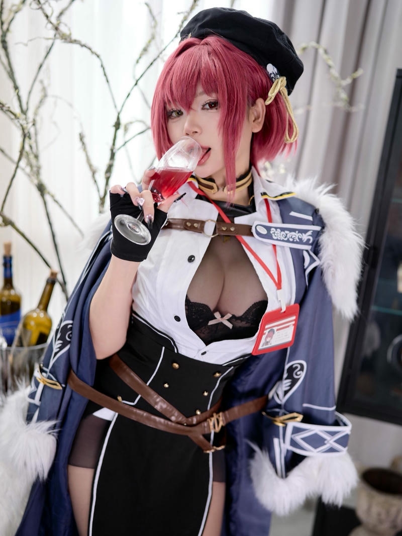 Zinie Quỳnh cosplay ảnh phong cách anime ấn tượng