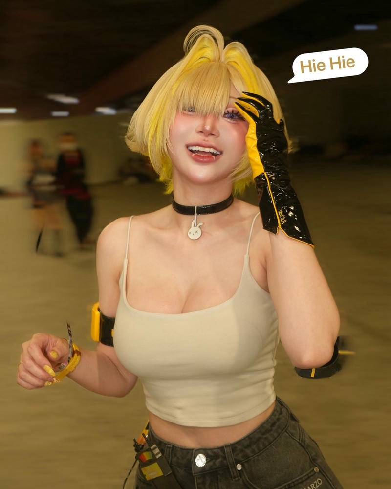 ảnh Zinie Quỳnh cosplay thần thái tự nhiên nổi bật