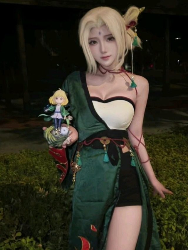 Cosplay Tsunade Naruto với tạo hình và thần thái cuốn hút