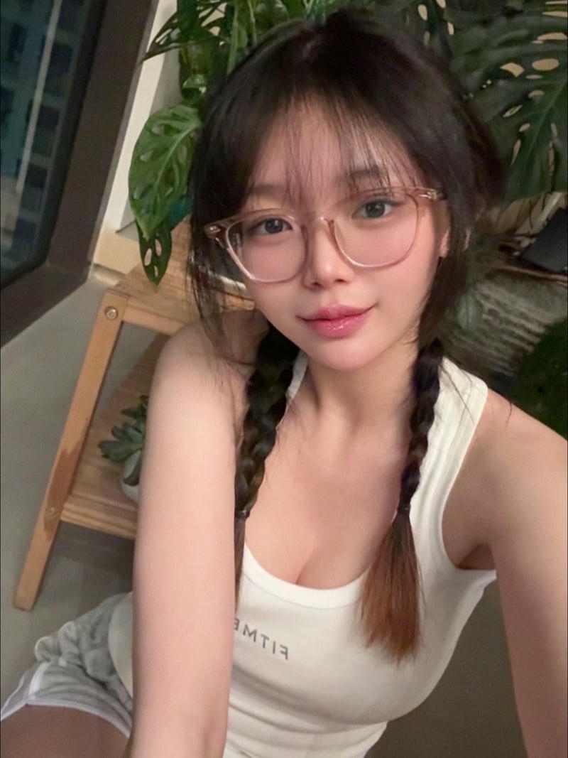 hình Zinie Quỳnh cosplay độ phân giải cao