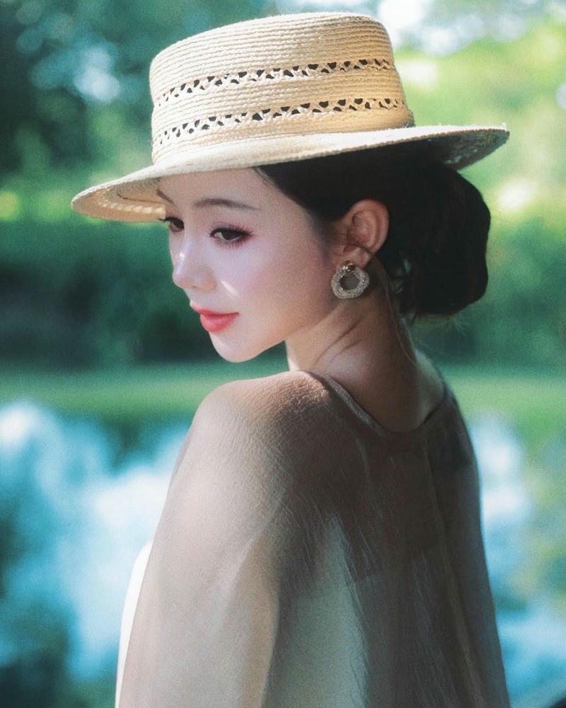 hình sexy quỳnh kool góc chụp cuốn hút