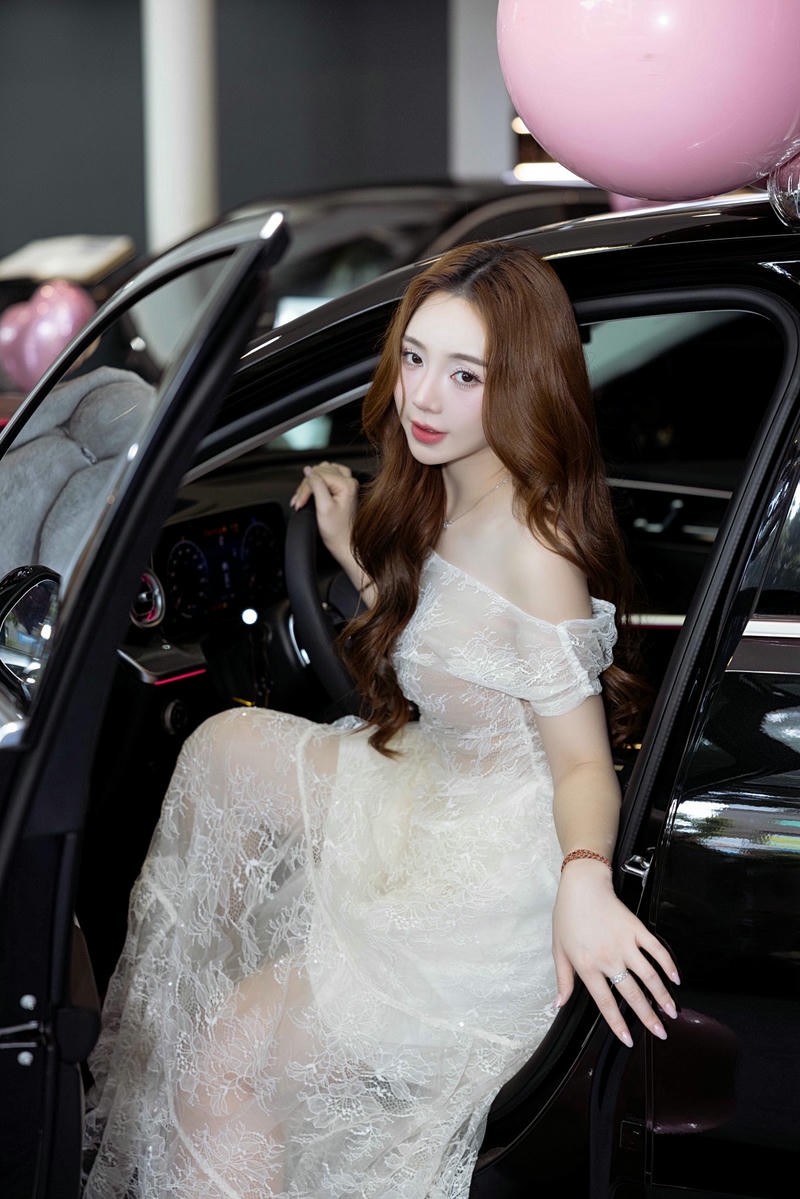 quỳnh kool sexy ánh nhìn ấn tượng