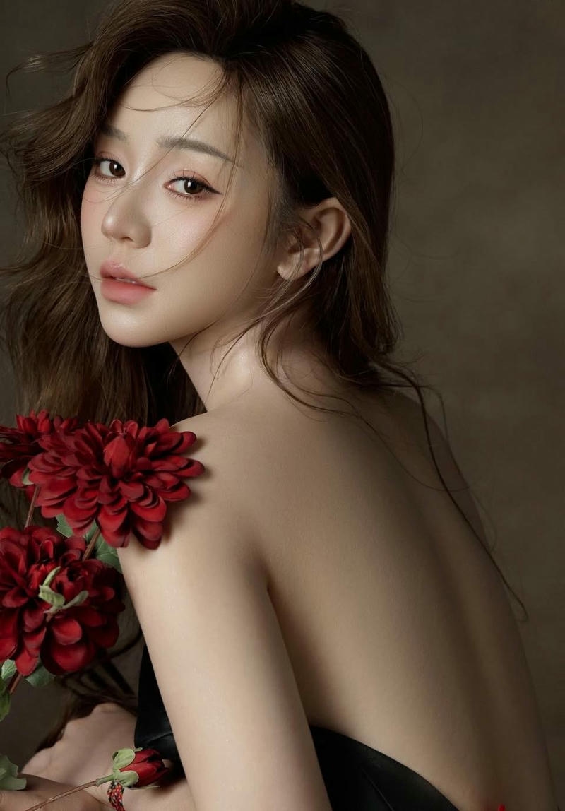 sexy quỳnh kool phong cách hiện đại cá tính