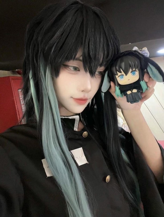 Ảnh Cosplay Muichiro gương mặt lạnh cực ngầu
