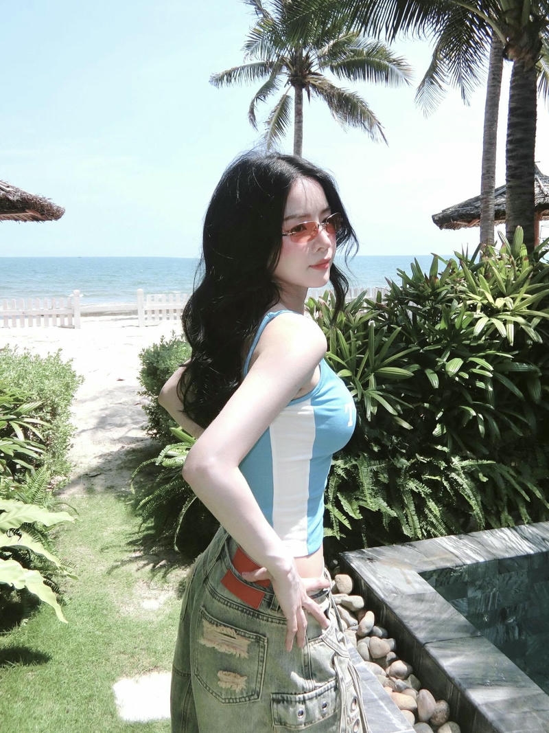 Ảnh Dj Mie sexy hd thần thái cuốn hút