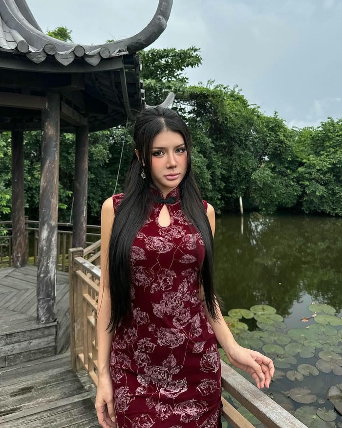 Ảnh bikini Xuân Ca phong cách quyến rũ hiện đại