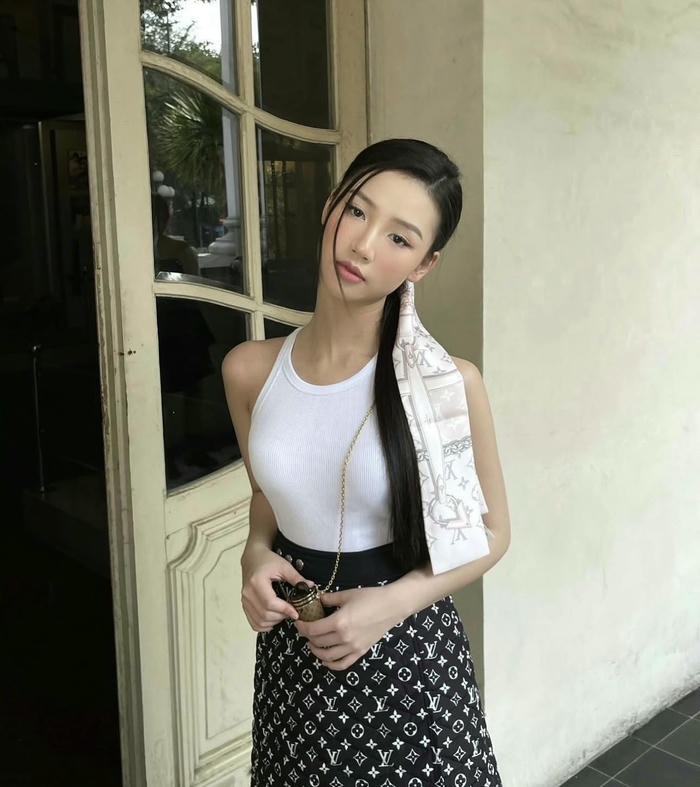 Ảnh của Amee sexy mà nhẹ nhàng