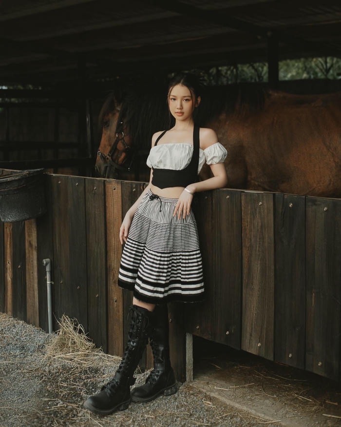 Ảnh sexy Amee tạo hình trẻ trung