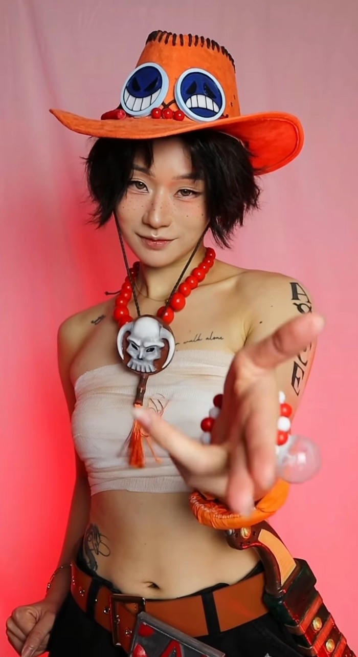 Anime cosplay One Piece tạo hình đậm chất truyện tranh