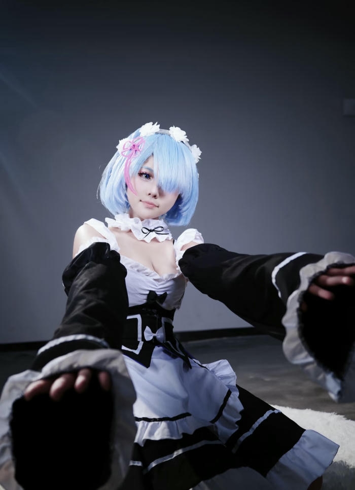 Cosplay Rem cute xinh cực nổi bật
