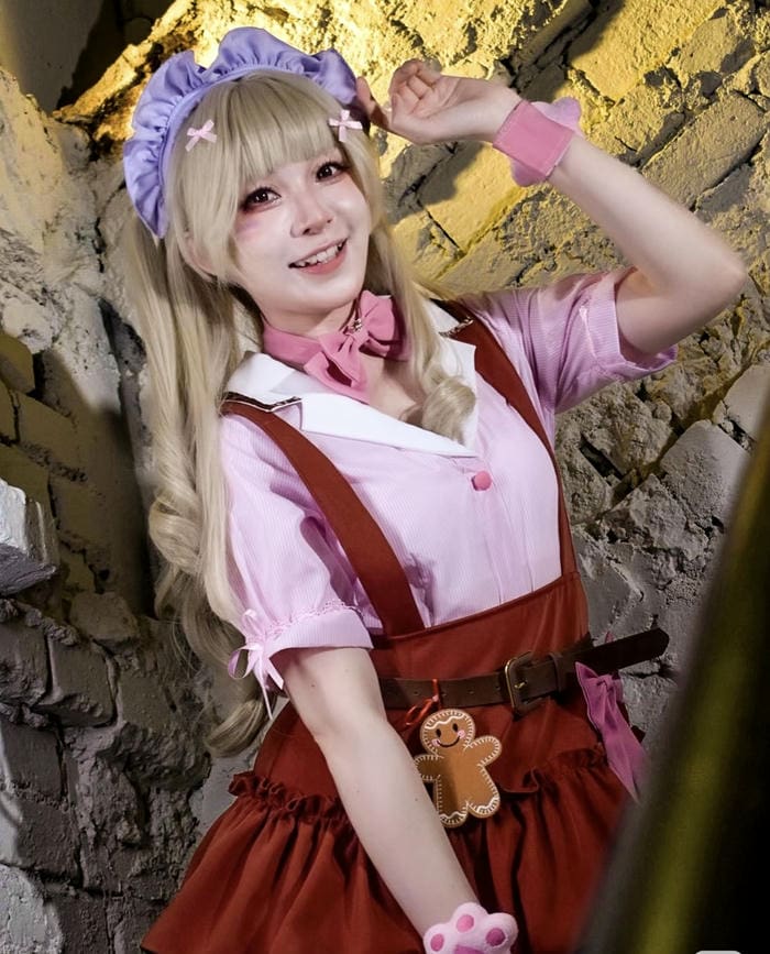 Cosplay hầu gái phong cách cổ điển châu Âu