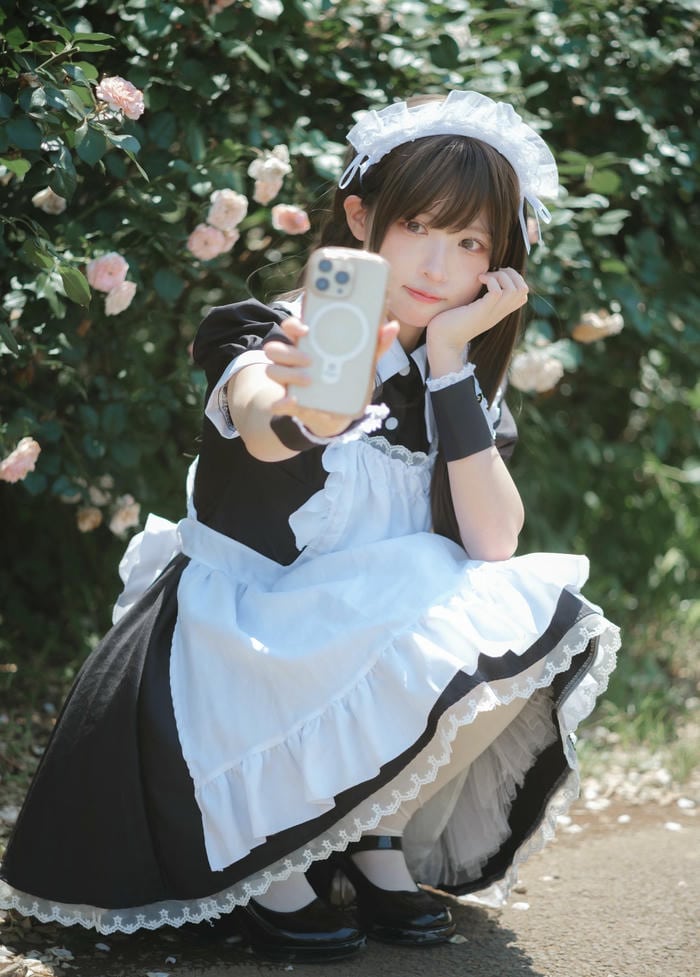 Cosplay hầu gái trang phục váy xòe xinh