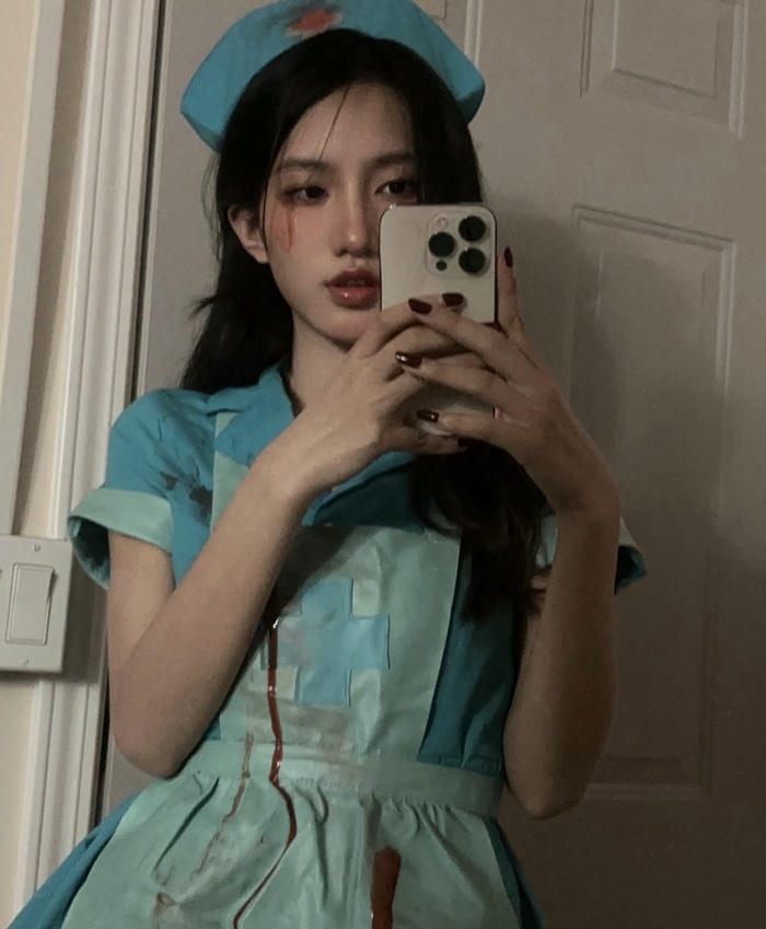 Cosplay y tá bối cảnh điều dưỡng