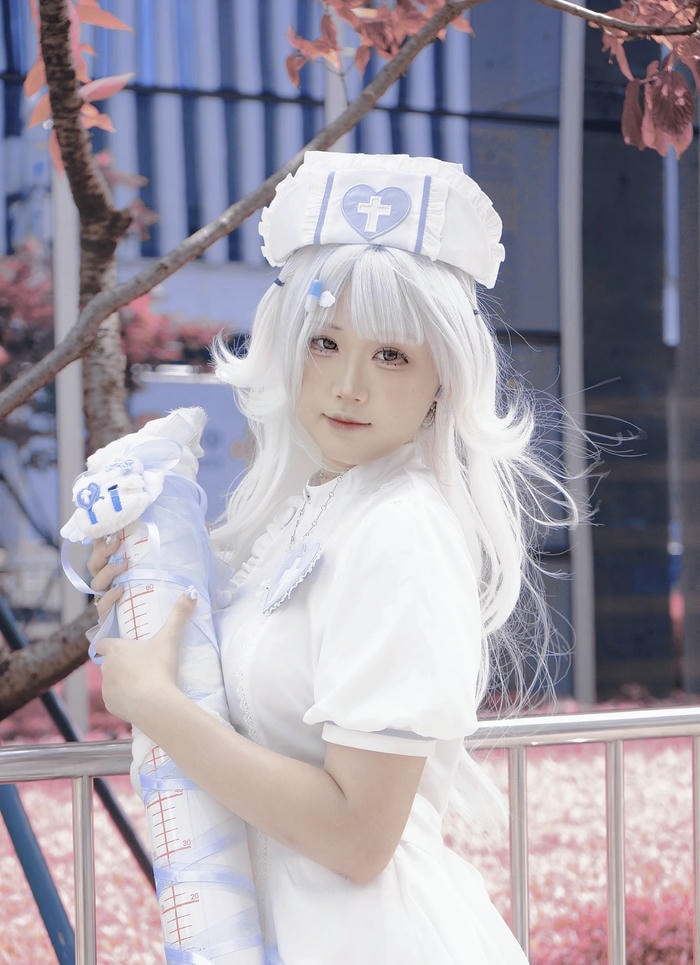 Cosplay y tá hình ảnh dễ thương toả sáng