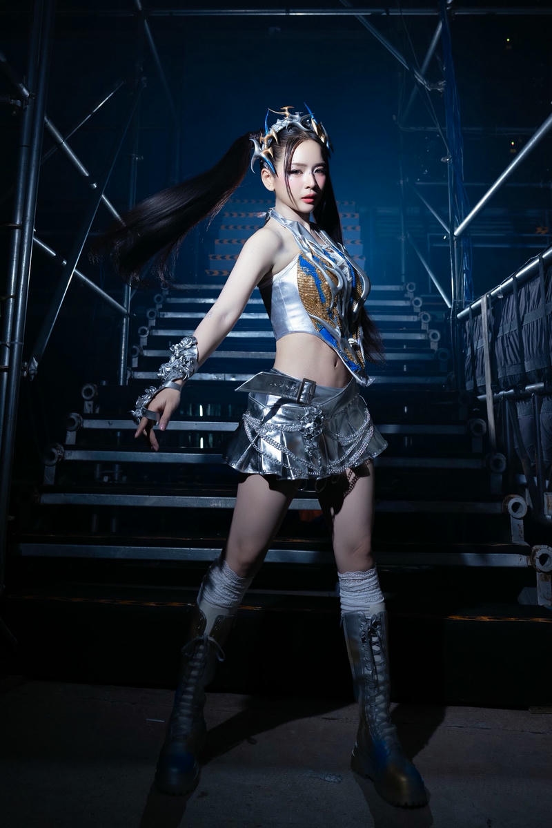 Dj Mie sexy ảnh chất sân khấu nổi bật