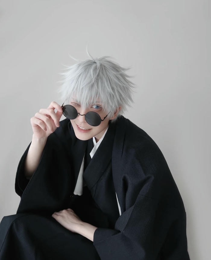 Gojo cosplay phong cách thanh lịch