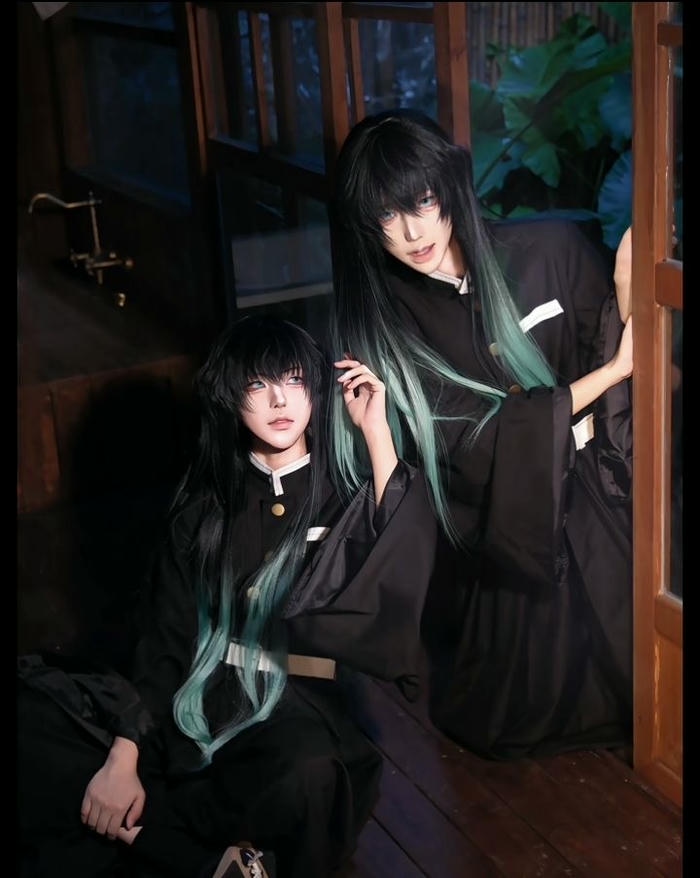 Hình ảnh Cosplay Muichiro thần thái lạnh cực nổi