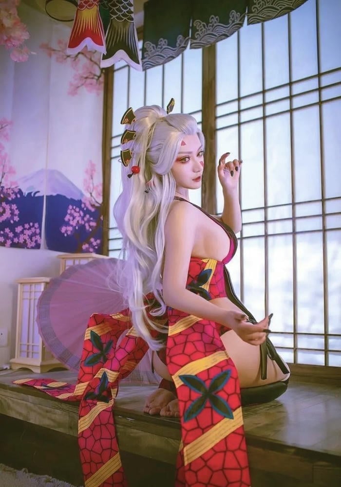 Hình ảnh Daki cosplay phong thái cực