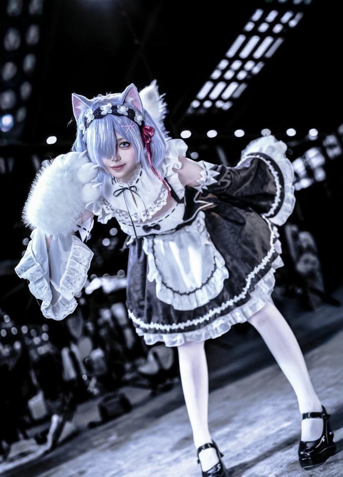 Hình ảnh Rem cosplay đáng yêu cực cuốn