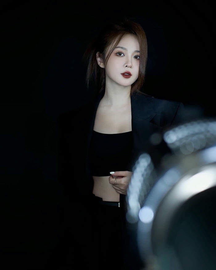 Hình ảnh Ribi Sachi thần thái tự nhiên cuốn hút