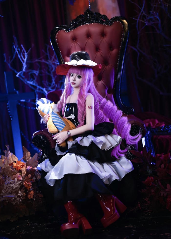 Hình ảnh cosplay One Piece phong cách anime cuốn hút